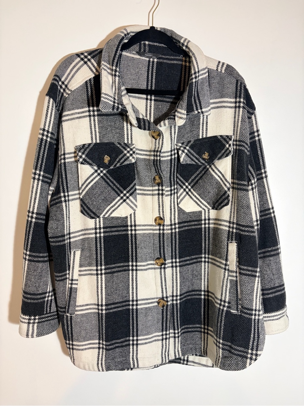 Women's Black & White Plaid Flannel Shacket Jacket xxl